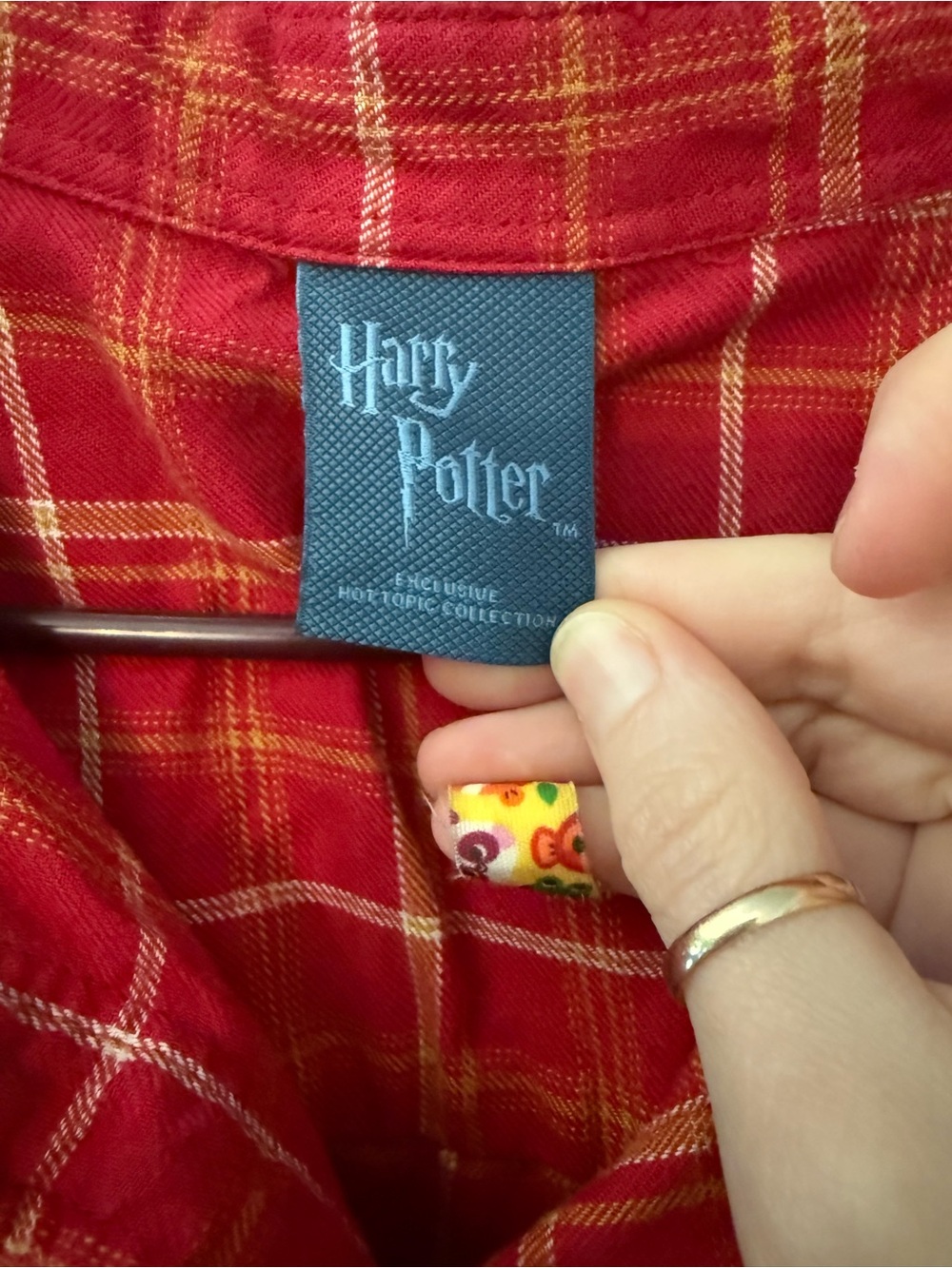 Harry Potter x Hot Topic Gryffindor flannel size 4x - Picture 5 of 5